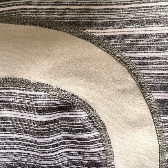 Lululemon Woman White Gray Striped Zipper Up Jacket Size 4 - Picture 9 of 16